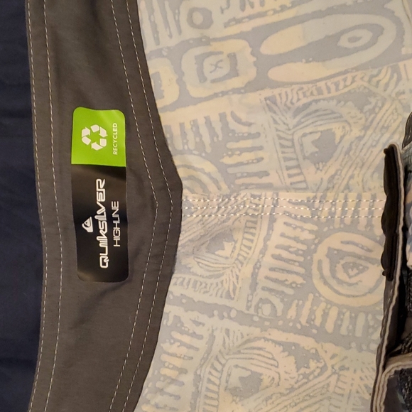 Quicksilver Highline boardshorts - Picture 3 of 5